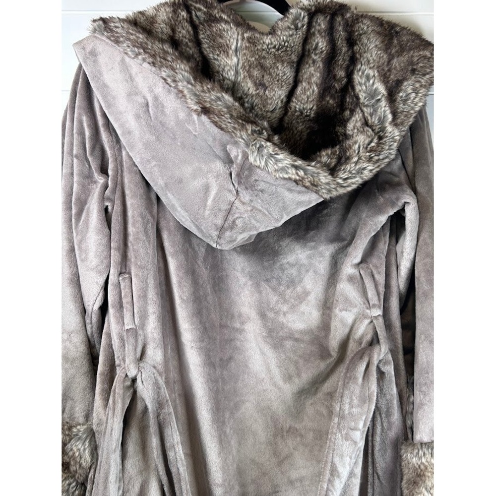 Pottery‎ Barn Hooded Faux Fur Trim Plush Robe Spa Bath Lounge Small - Picture 7 of 12